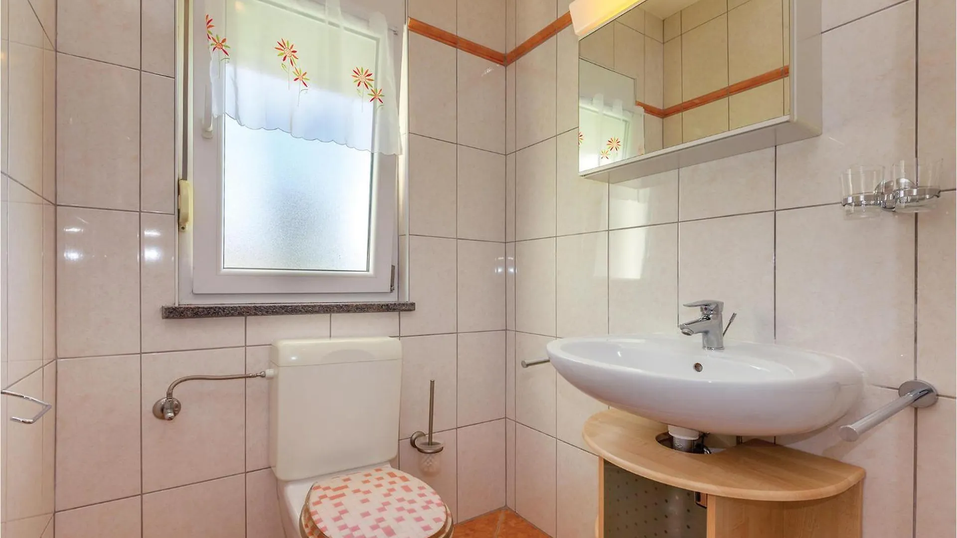 5 Bedroom Gorgeous Home In Jadranovo Dom wakacyjny